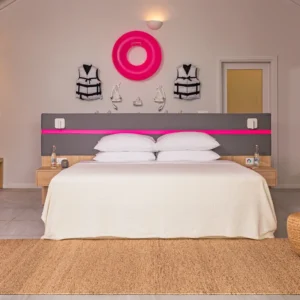 Lagoon Beach Pool Villa - The Standard Huruvalhi Maldives