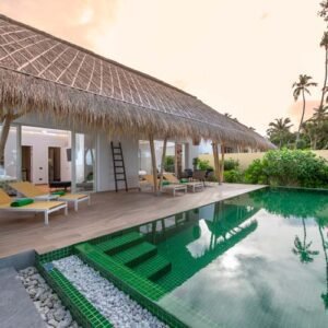 Family Beach Villas with Pool - Emerald Maldives