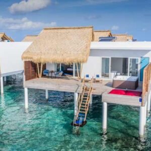 Jacuzzi Water Villas - Emerald Maldives