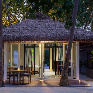 Beachfront Rainmist Villa - Dhawa Ihuru