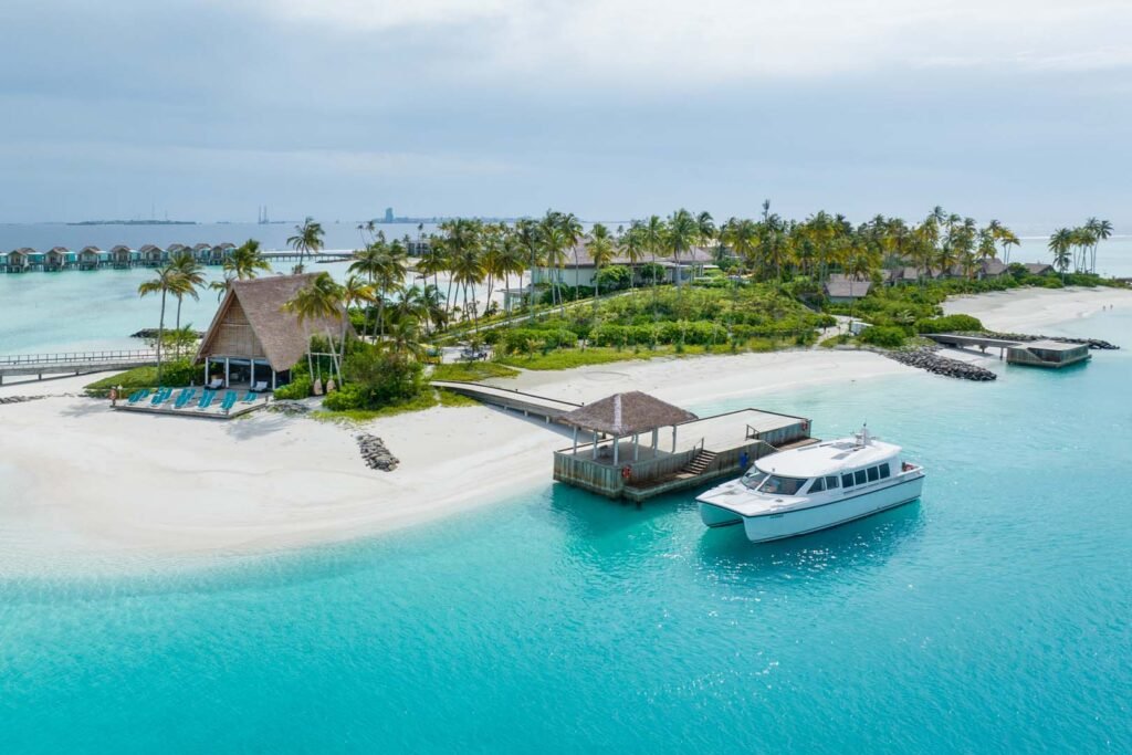 Hard_Rock_Hotel_Maldives_Aerial_Arrival