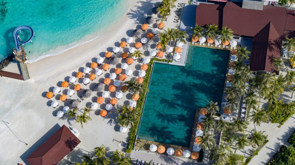 OBLU-Xperience-Ailafushi-Aerials-and-Generics-X360-Pool-Bar-Aerial-03-scaled