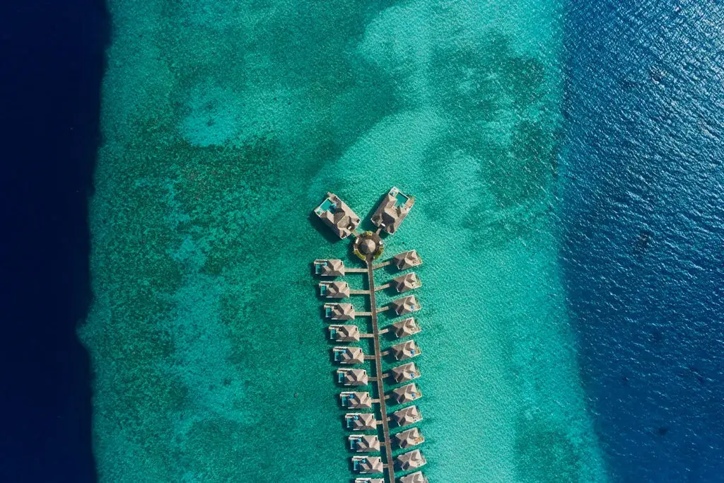 Kudafushi Resort - Island Resort Villas