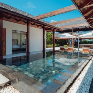 Beach Pool Residence - Kuredhivaru Resort & Spa