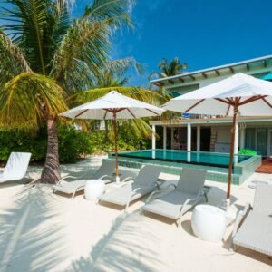Three Bedroom Suite - Holiday Inn Resort Kandooma