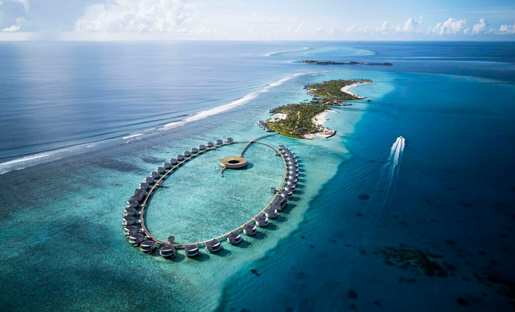The-Ritz-Carlton-Maldives-Fari-Islands-Aerial-Boat-1