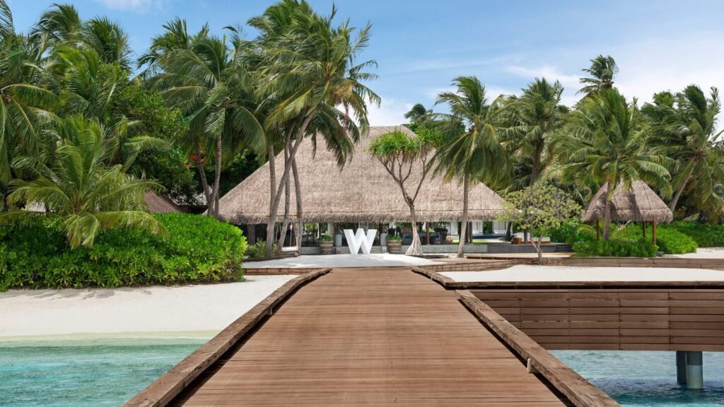 mlewh-exterior-7681-hor-wide