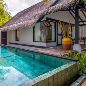 Earth Villa with Pool - OZEN Life Maadhoo