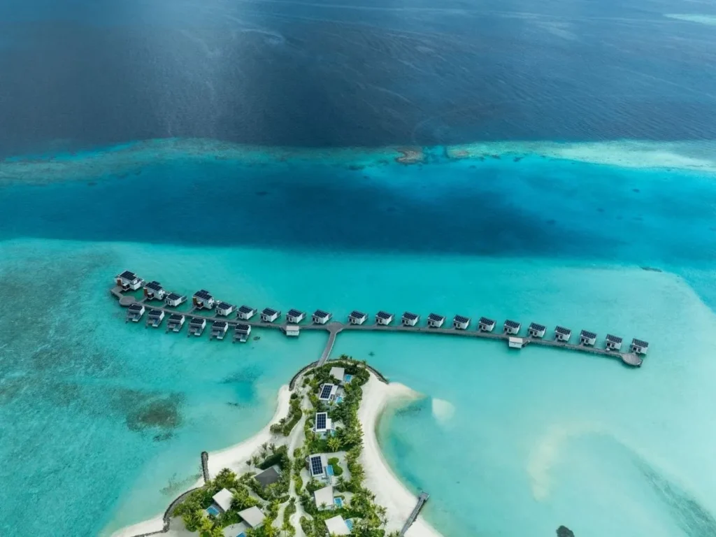 so_maldives_hotelpage_intro_azure_coast_1
