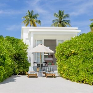 Grand Beach Villa with Pool - Sun Siyam Iru Veli