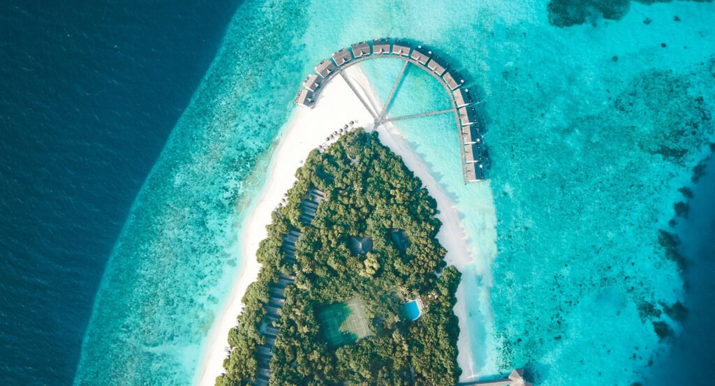 nh_collection_maldives_reethi_resort_gallery_island_aerial_1920x1037_4_new